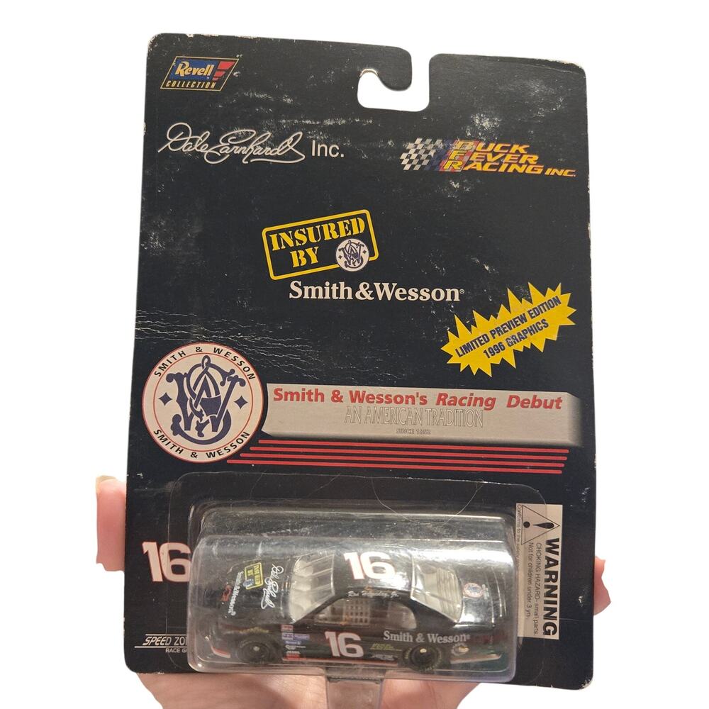 Ron Hornaday Jr #16 Smith & Wesson 1996 Revell Limited Preview Edition 1/64 DEI